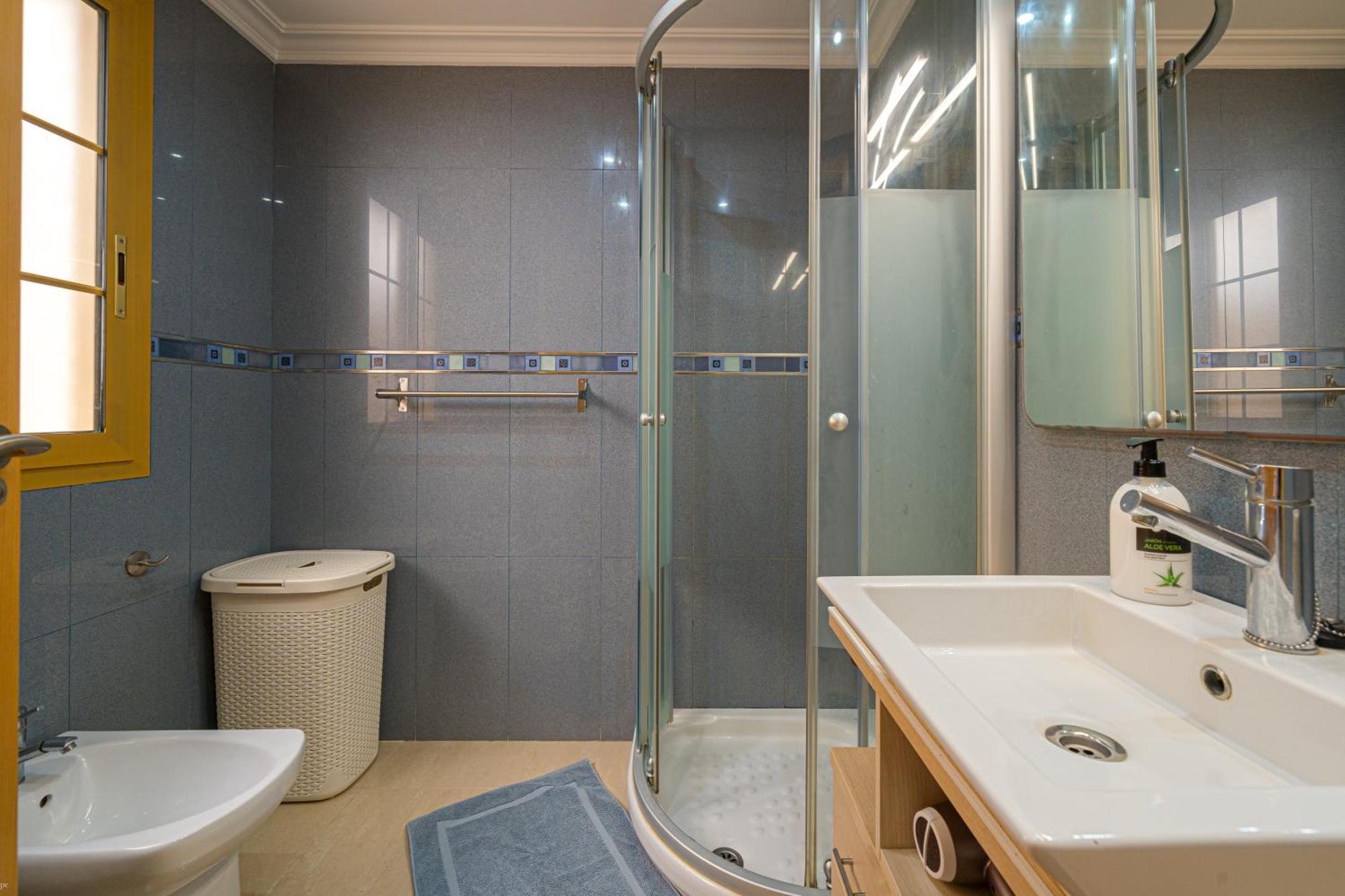 Front Line Apartment Jakarta 2 坎佩略 外观 照片