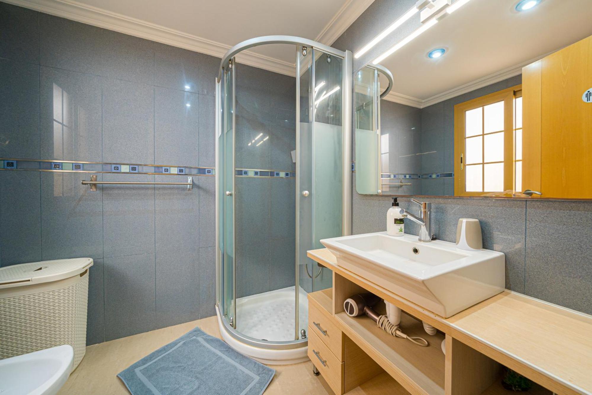 Front Line Apartment Jakarta 2 坎佩略 外观 照片